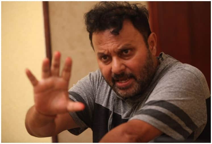 Gadar Ek Prem Katha director Anil Sharma speaks to Pankaj Shukla Sunny Deol Amisha Patel Amrish Puri