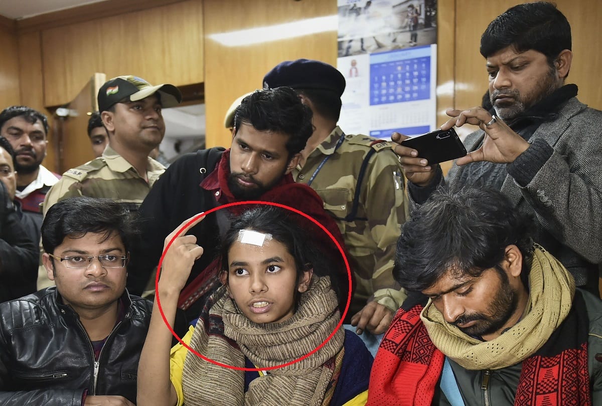 jnu issues show cause notice to aishe ghosh over a protest on 2018