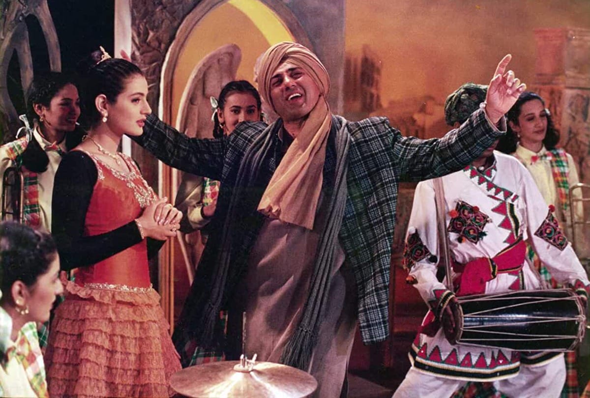 Gadar Ek Prem Katha Vs Lagaan Untold facts About Aamir khan And Sunny Deol Movie