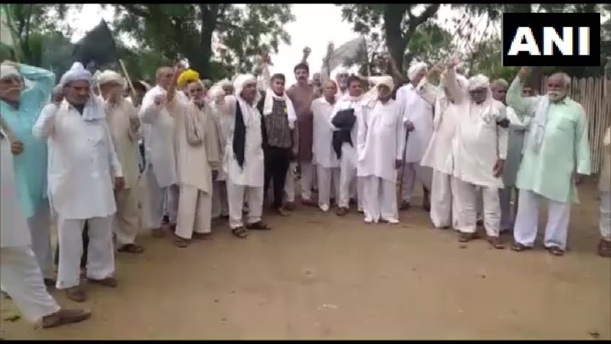 Farmers are planning to boycott the BJP leaders and Ministers in coming days