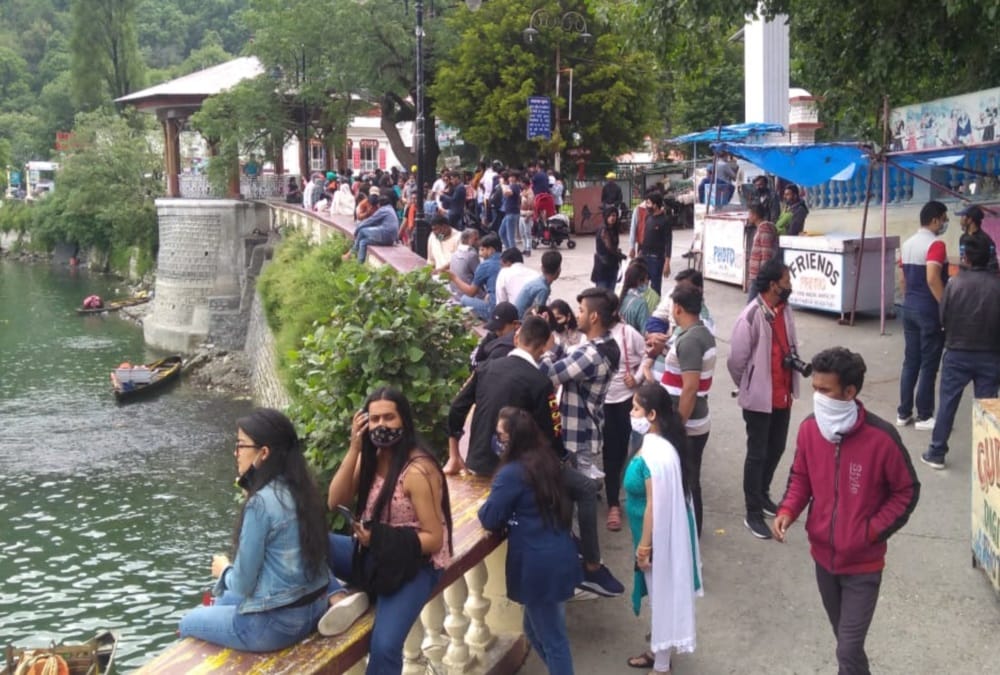 Tourists increased the beauty of Nainital