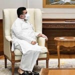 प्रधानमंत्री नरेंद्र मोदी से मुलाकात करते सुवेंदु अधिकारी