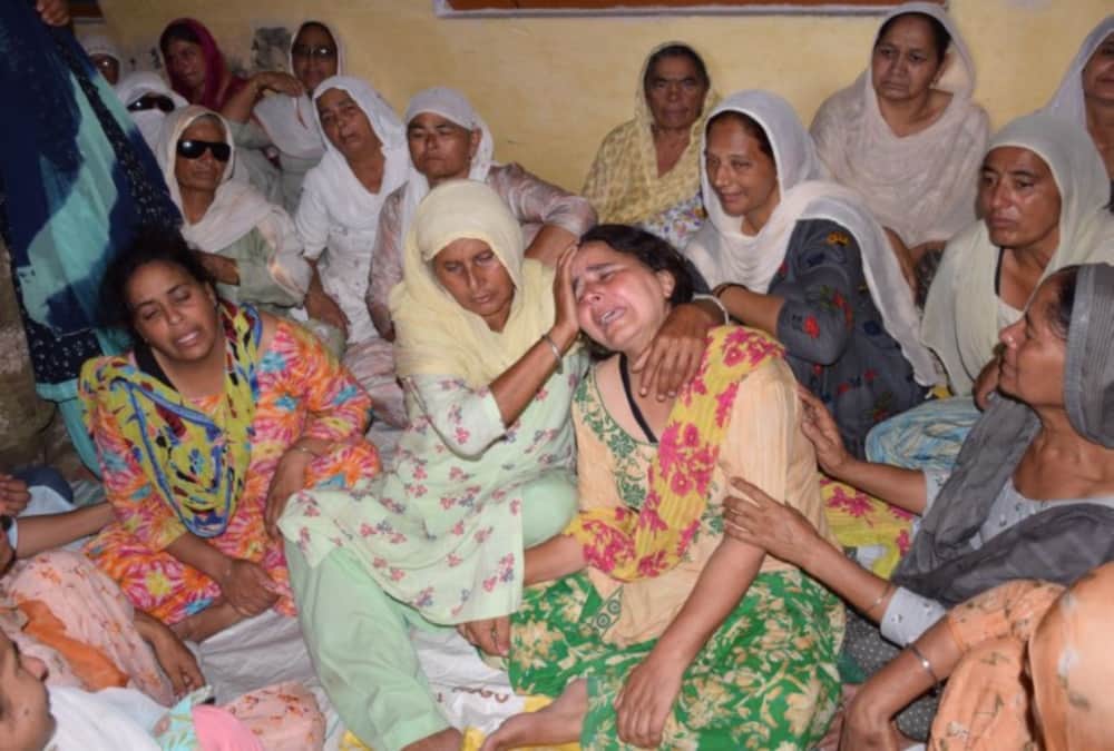 Uttarakhand Rudrapur Double Murder News: Two brothers Funeral Together emotional photos