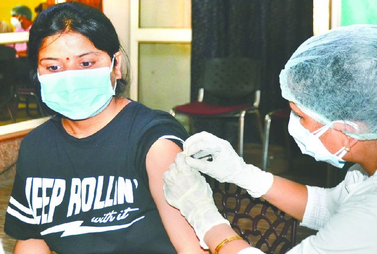 Vaccine over from city to village in Gorakhpur