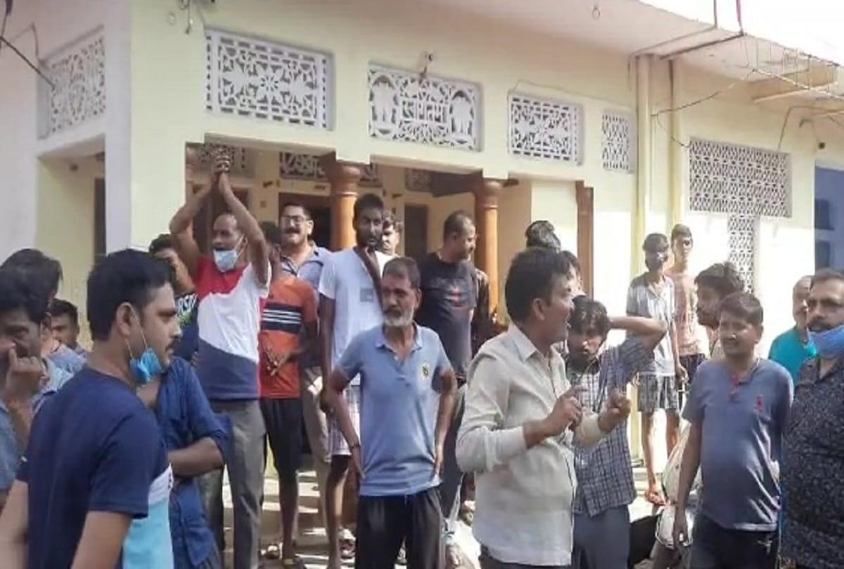 Injured businessman dies in Jhansi firing case demonstration at MLA house
