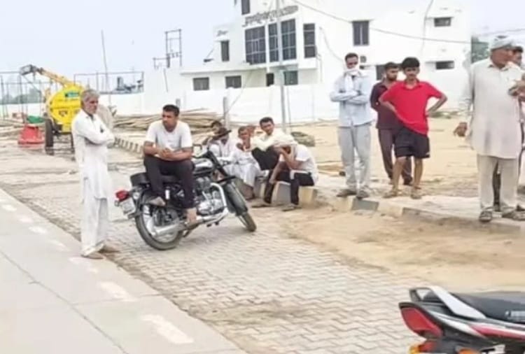 Farmer commits suicide at Khatkad Toll plaza in Jind of Haryana