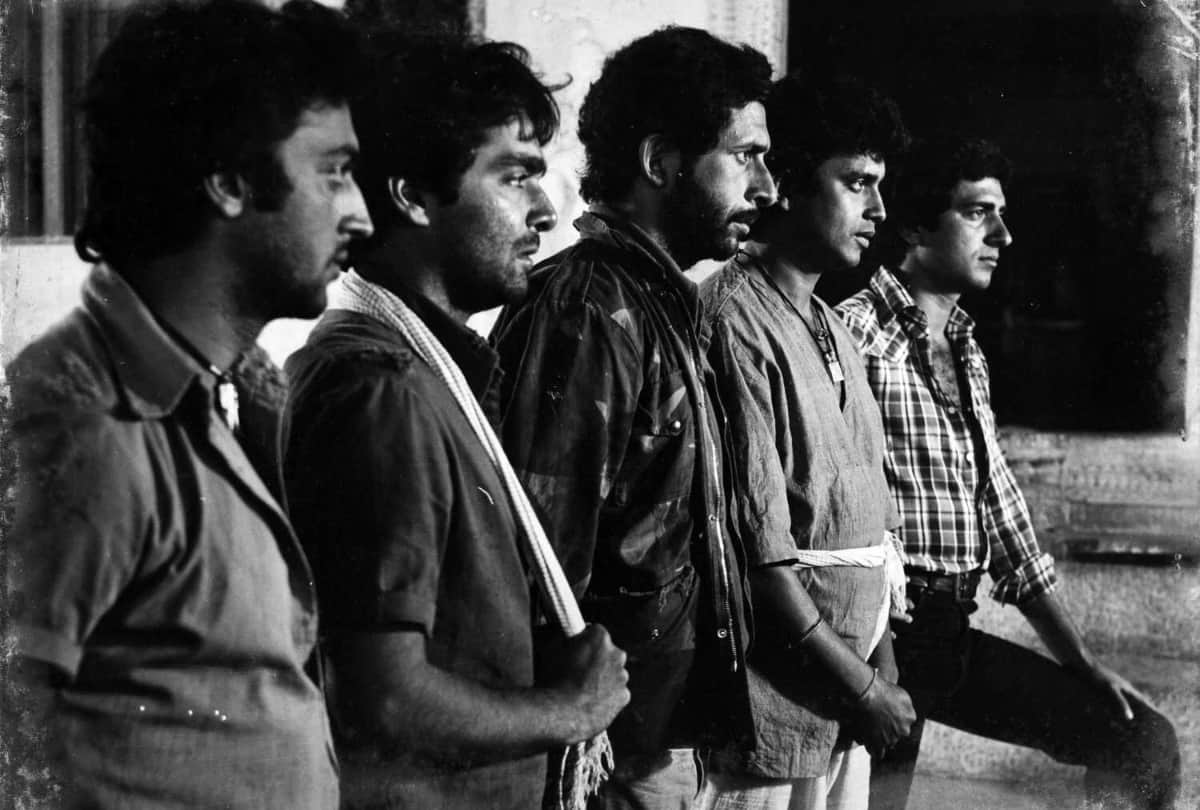 10 Best Roles Of Super Star Mithun Chakraborty Crowd Broke Theatre Glass During Show Of Suraksha
