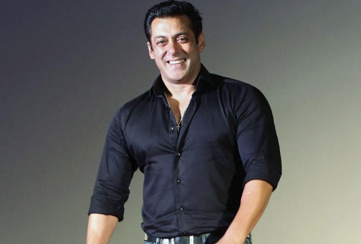 Salman khan owns a private yacht worth an emormous amout his net worth will blow your mind