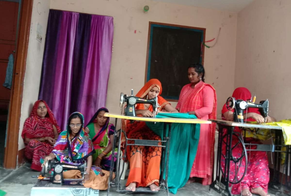 stuggle story of Divyang Sasikala giving employment to women in Gorakhpur