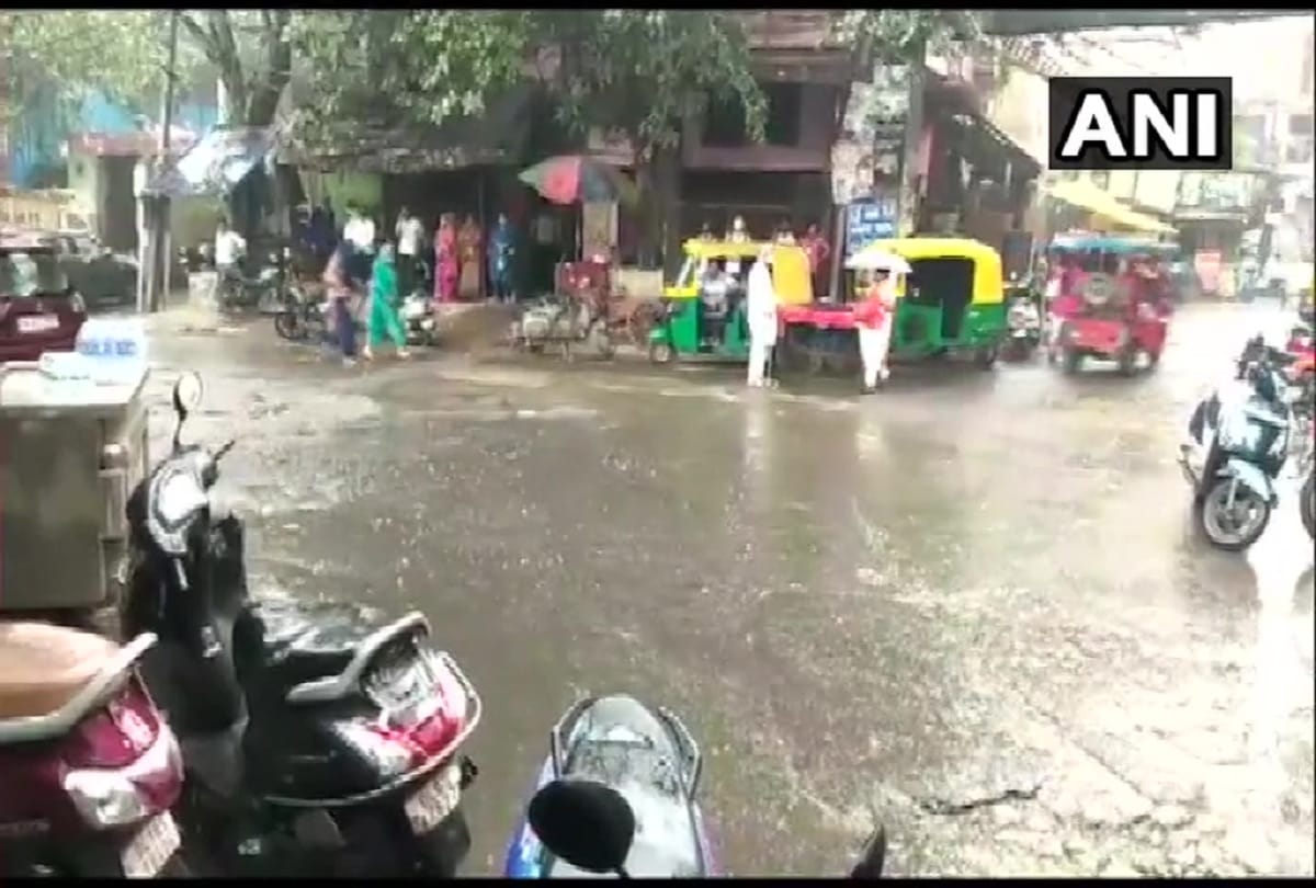 Delhi weather updates monsoon to arrive in capital later but rain lashes many areas