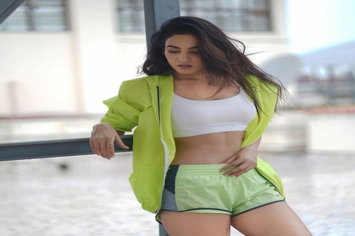 sonal chouhan latest neon love in pictures in hindi