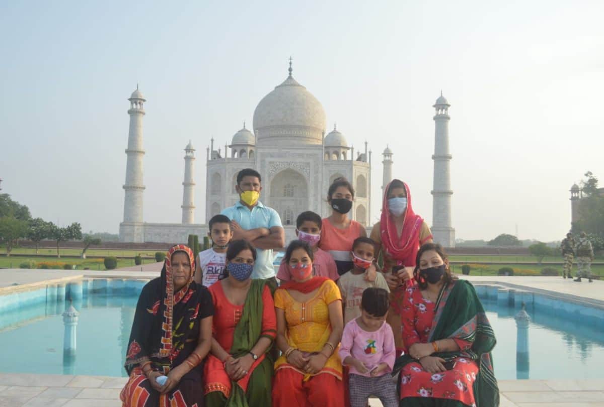 Taj Mahal Open After Two Months Brazil's Melissa Became The First Tourist