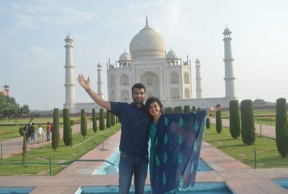 Tourist Visits Agra Fort And Mehtab Bagh Closed Taj Mahal