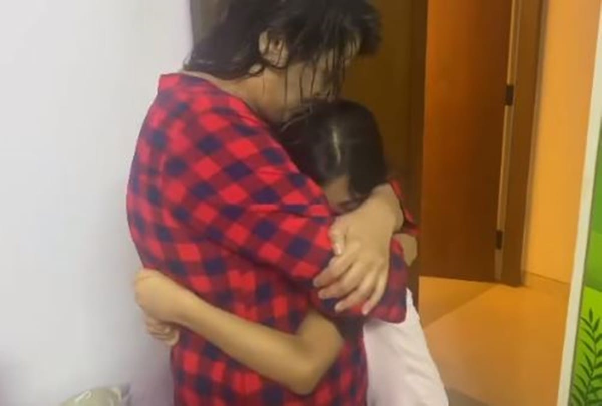 Juhi parmar share adorable video of meeting her daughter after two months