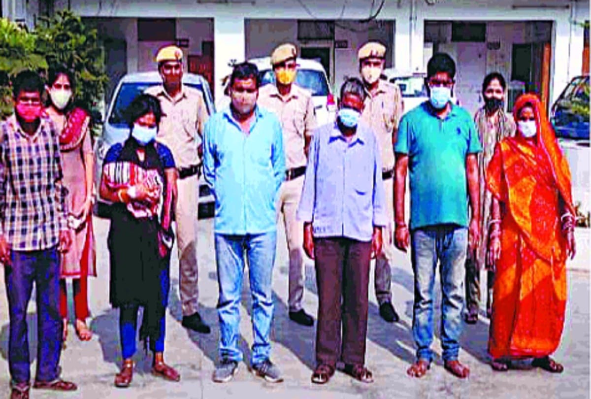 delhi couple sold their baby boy at 3.60 lakh rupees police arrested buyers