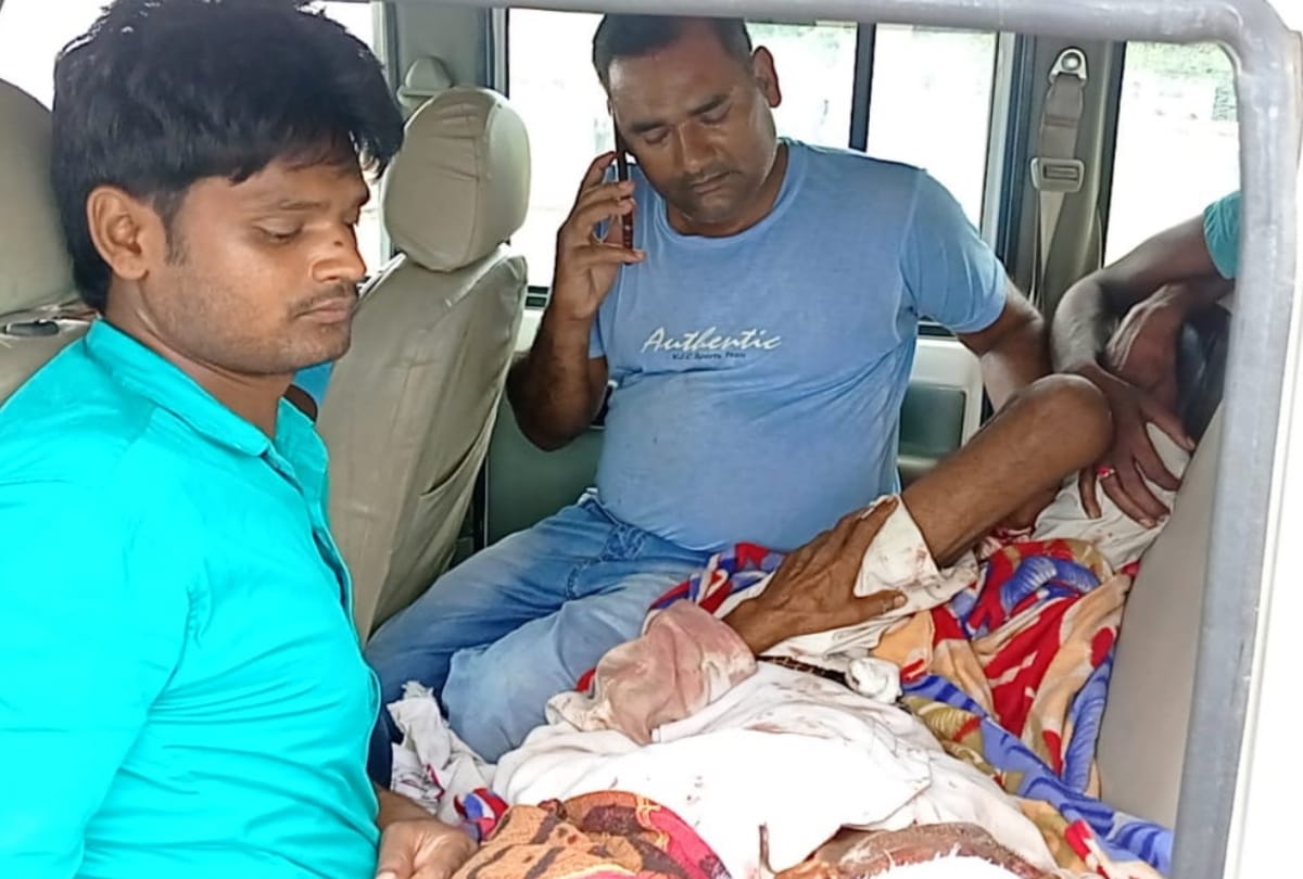 Attack on gram pradhan in jarwalroad thana kshetra in Bahraich.