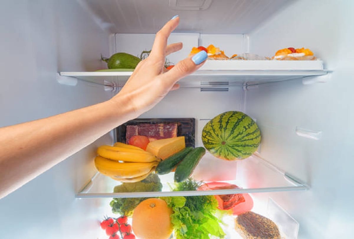 do not put these vegetables and Fruits togeather in Fridge
