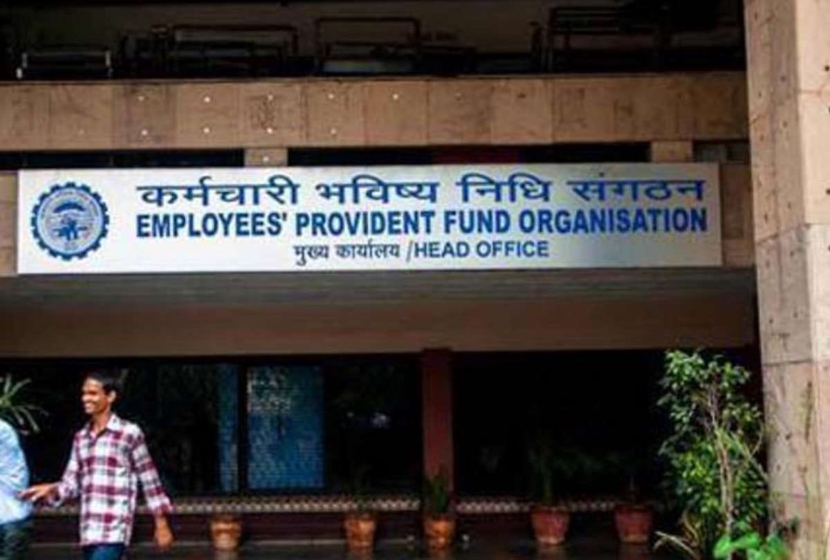 EPF account will linked with Aadhaar till August 31 relief to 5300 account holders of Gorakhpur region