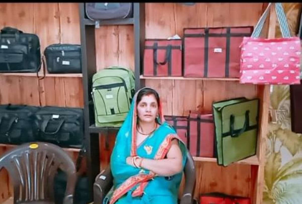 struggle story of Women Self Sufficient By hand made Mask ppe kit From Self Help Groups In Gorakhpur During corona lockdown