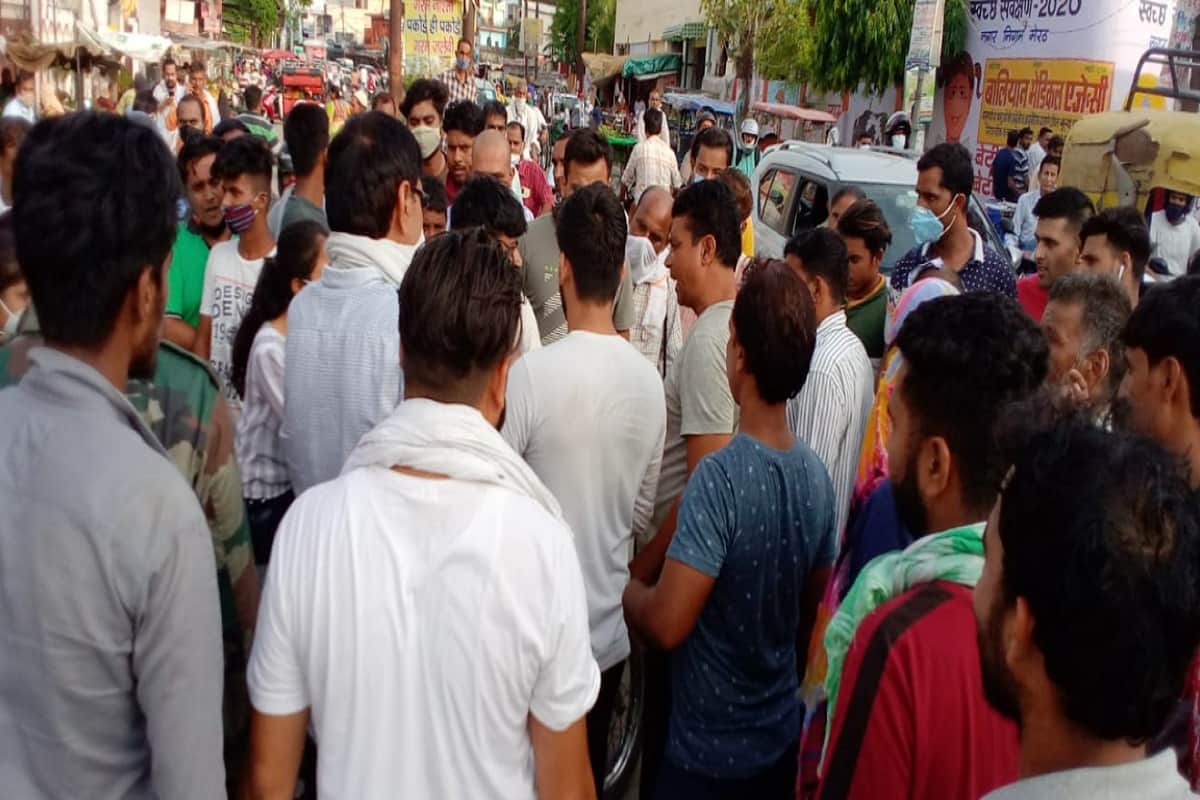 UP News: A youth have beaten up after molesting Judo player in Meerut and see photos