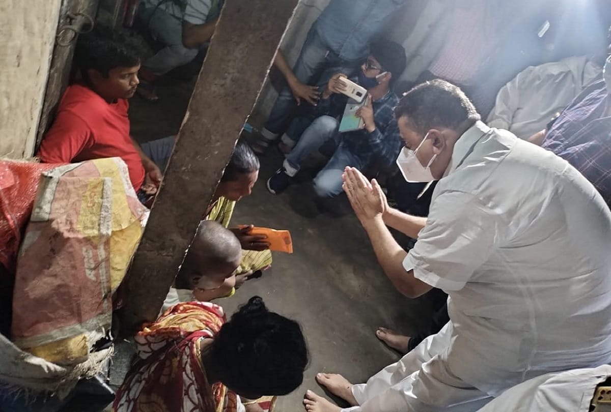 West Bengal: Leader of Opposition Suvendu Adhikari visited residence of BJP leader Mangala Sardar