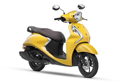 Yamaha Fascino 125 Fi Hybrid Launched In India Yamaha Fascino 125