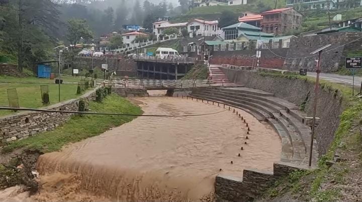 Nine roads including NH remained closed due to torrential rains in Almora