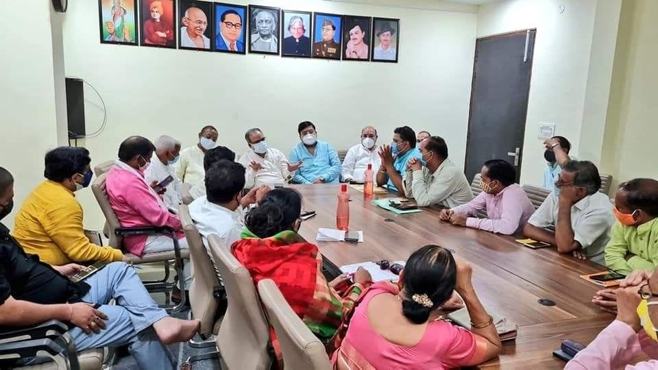 Hathras: BJP said, Minister Officials are not listening to our complaints