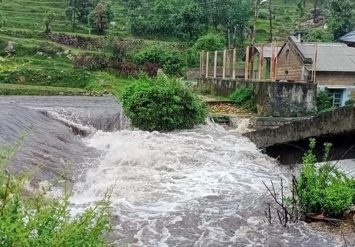 Kosi river in spate in Kantli