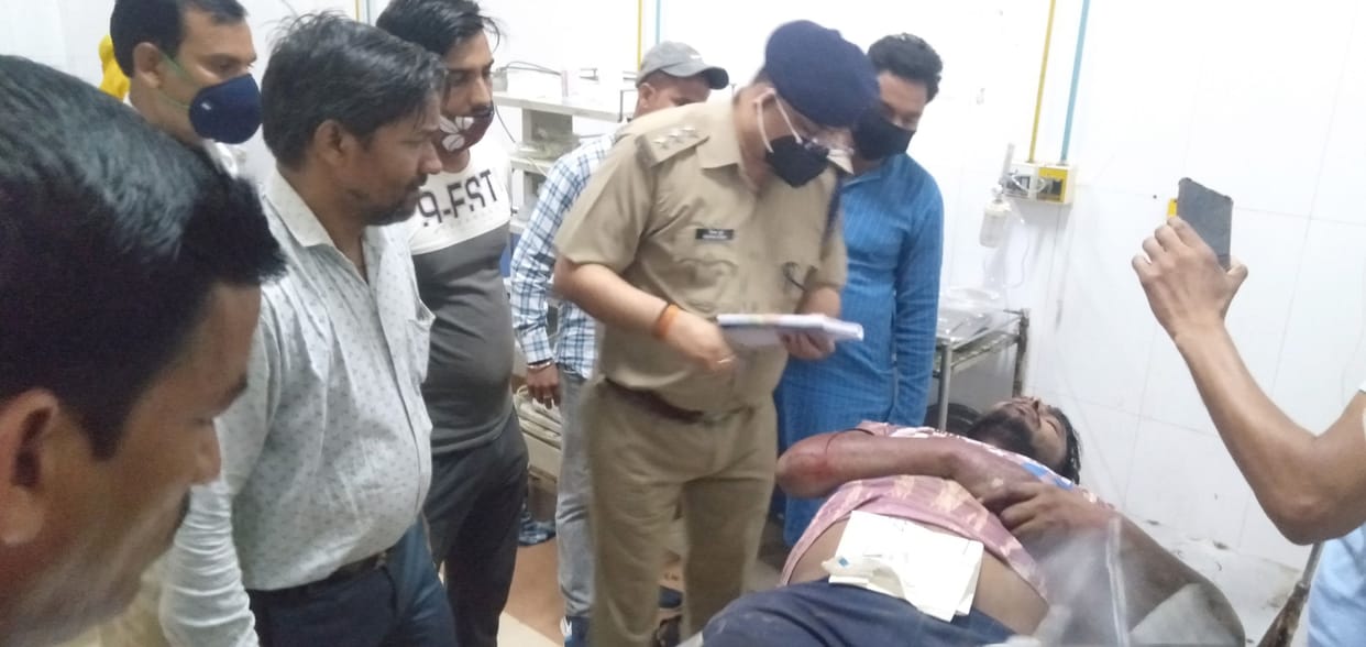 ranjish mein bhattha mainejar ko golee maaree, kaanapur rephar