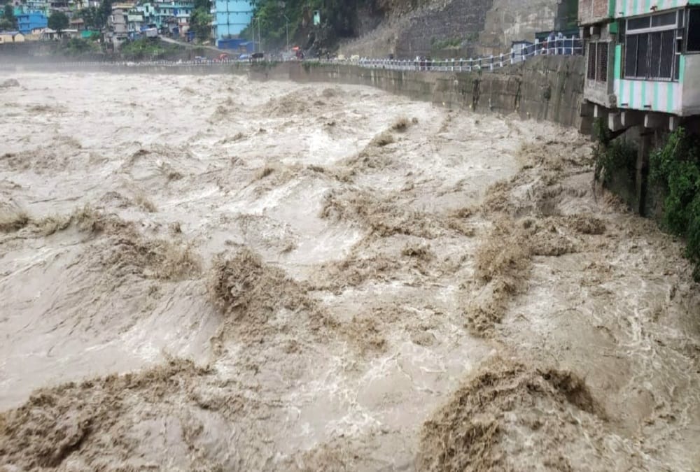 Uttarakhand Weather: Very Heavy rainfall warning in three districts for next 24 hours