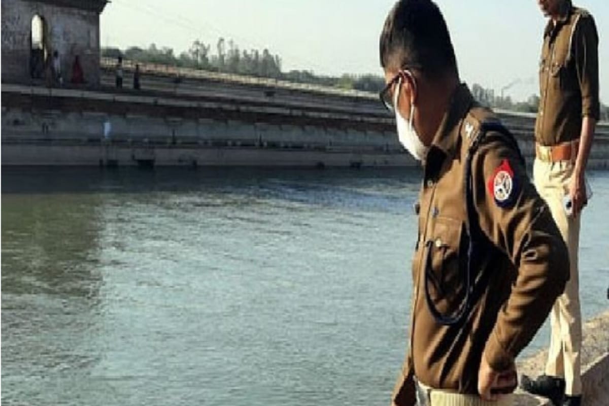 Bijnor News: Lover couple commits suicide, bodies found in canal