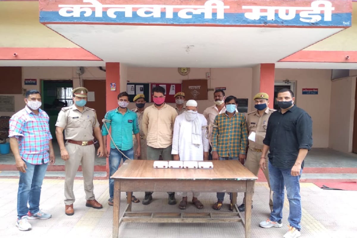 UP News: Four accused have been arrested with fake currency of three lakh 86 thousand in Saharanpur
