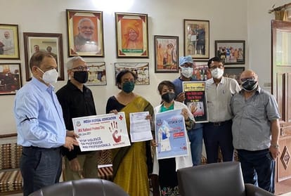 AMA vocal against attacks on doctors, worked by wearing a black band