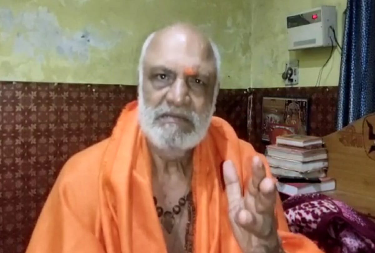 ram mandir land scam Mahant Dharamdas demanded to dissolve the trust