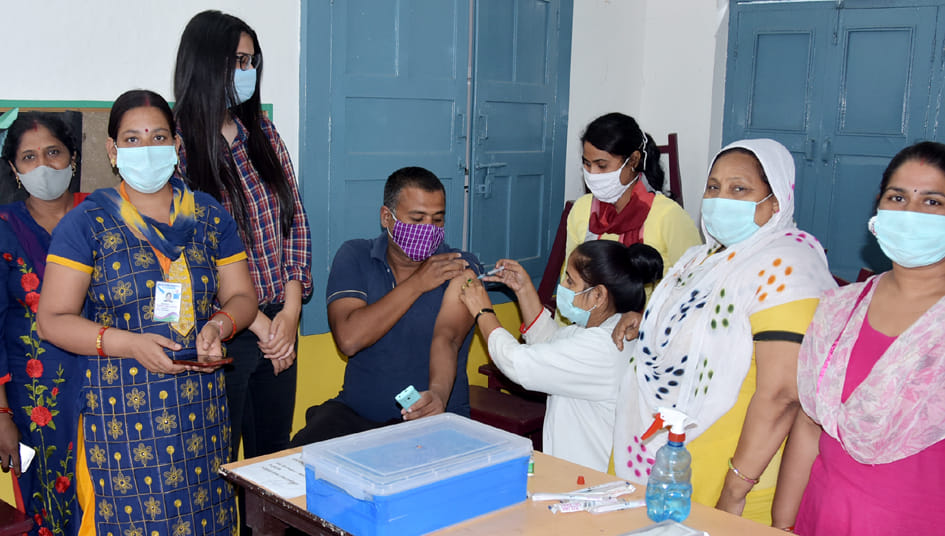 All 12 thousand vendors of the city will get corona vaccine vaccine