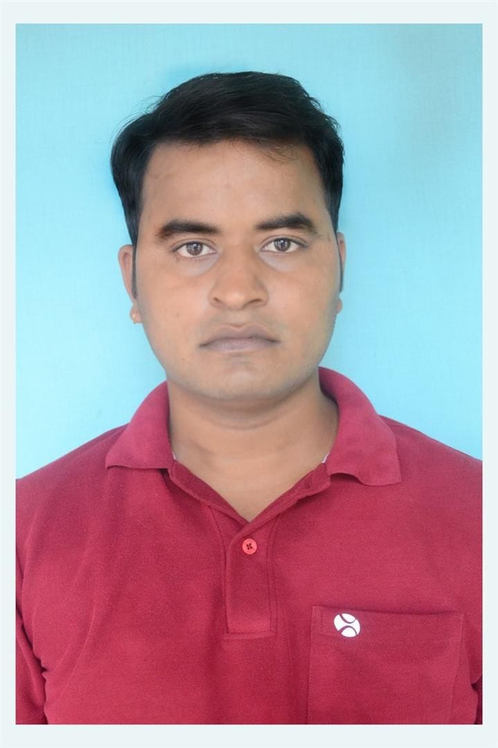 Hathras: Gagan became an officer in the bank from which he studied by taking loan
