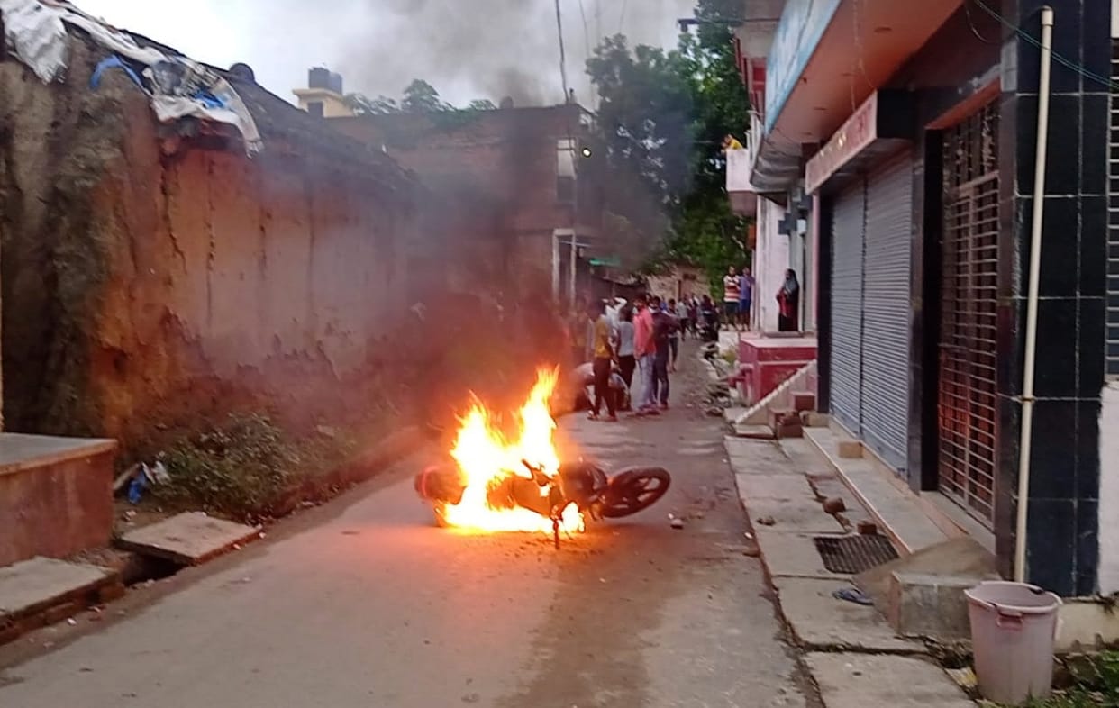 man murder in jaunpur in land dispute women including two persons injured