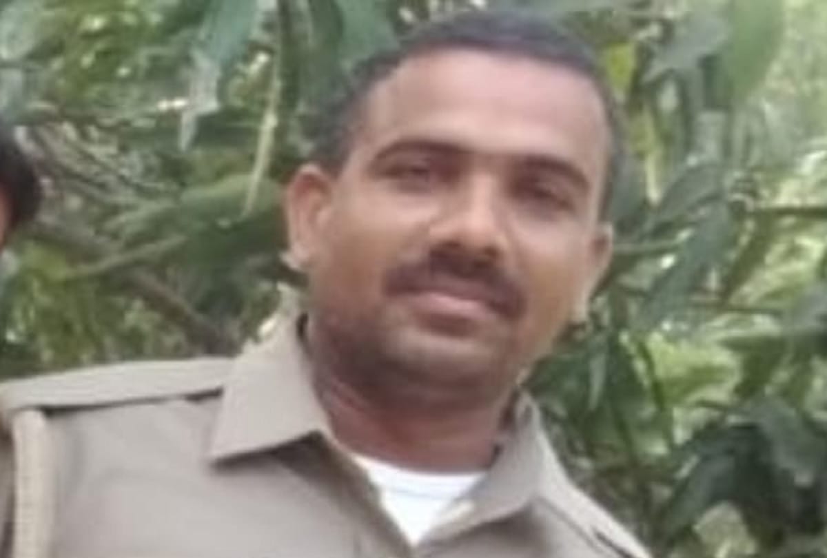Police car going to Gujarat meets road accident in Madhya Pradesh constable dies and many injured