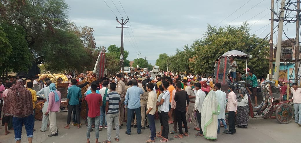 Dentist murdered, highway jammed