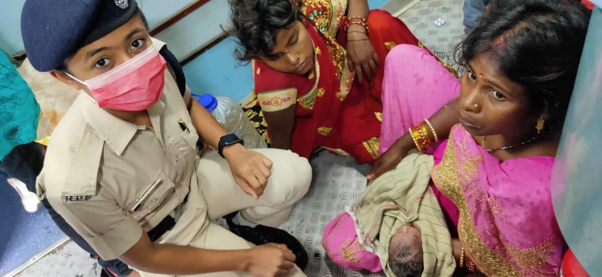 Woman gave birth a child in Poorva Express train