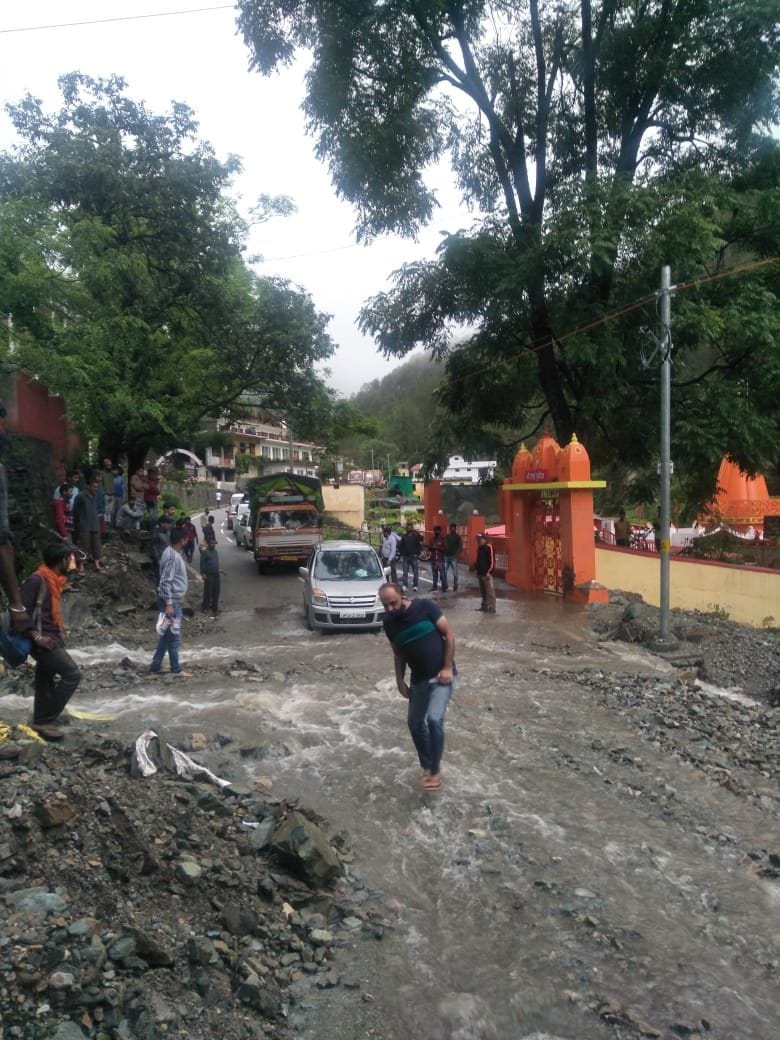 Debris kept falling at more than ten places on the highway