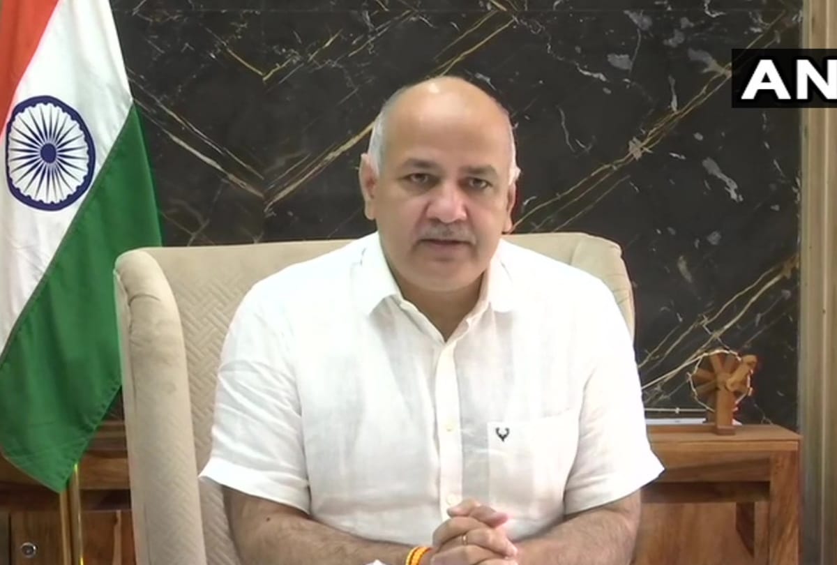Manish sisodia says student can not be denied admission if they dont have TC