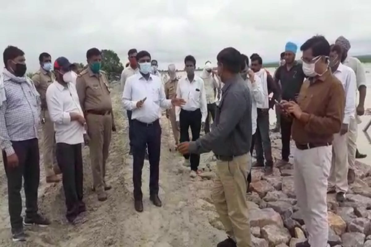 There is danger in the villages of Meerut Muzaffarnagar and Bijnor after releasing water from Haridwar into the Ganges and see photos