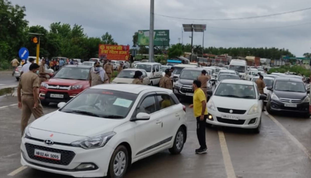 Guru Purnima 2021: queue of vehicles on roorkee border, rules were broken
