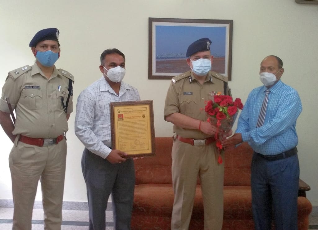 DGP Sanjay Kundu honored volunteers