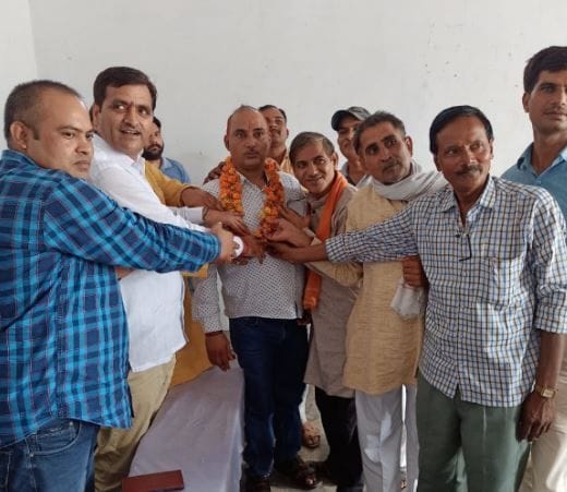Naresh became the provincial organization minister of the Financeless Teachers' Mahasabha