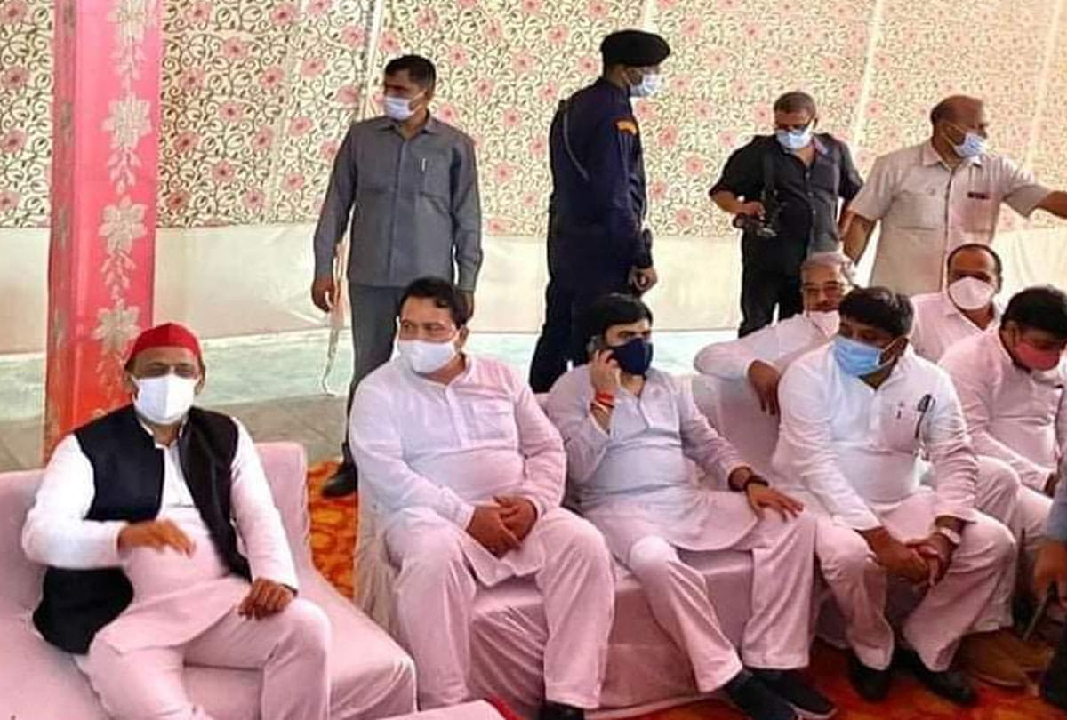 mulayam singh yadav granddaughter marriage in etawah
