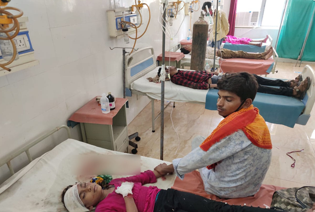 Road accident in Chitrakoot, nine injured