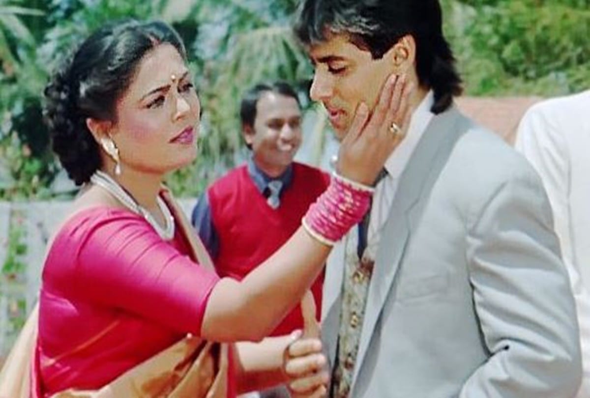 Reema Lagoo birthday special 5 mind blowing performance done by actress in Mother role